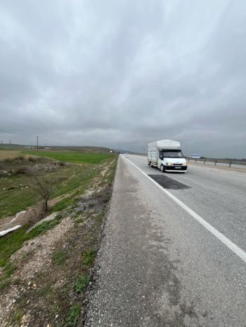 AFYON ÜÇOK EMLAKTAN ÇAY KIZILDAĞ MEVKİ KONYA YOLU ÜZERİ SATILIK 6.875M² TARLA