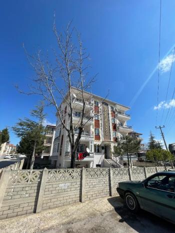 AFYON ÜÇOK EMLAKTAN MAREŞAL F ÇAKMAK MAH SATILIK KÖŞE 3+1 DAİRE