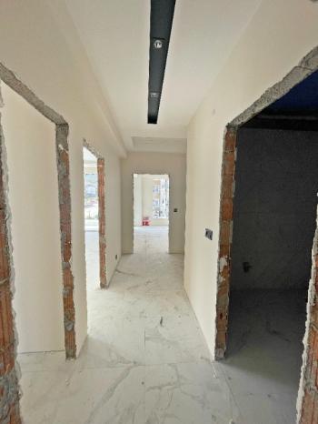 AFYON ÜÇOK EMLAKTAN KANLICA MAH. SATILIK SIFIR LÜKS ARAKAT 3+1 DAİRE