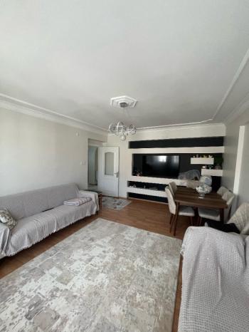 AFYON ÜÇOK EMLAKTAN FATİH MAHALLESİNDE SATILIK TEMİZ 3+1 DAİRE 