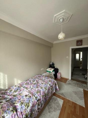 AFYON ÜÇOK EMLAKTAN FATİH MAHALLESİNDE SATILIK TEMİZ 3+1 DAİRE 