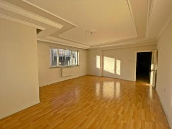 AFYON ÜÇOK EMLAKTAN MECİDİYE MAH KİRALIK 3+1 ARAKAT BAKIMLI TEMİZ DAİRE