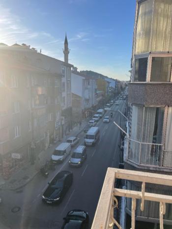 AFYON ÜÇOK EMLAKTAN MECİDİYE MAH KİRALIK 3+1 ARAKAT BAKIMLI TEMİZ DAİRE