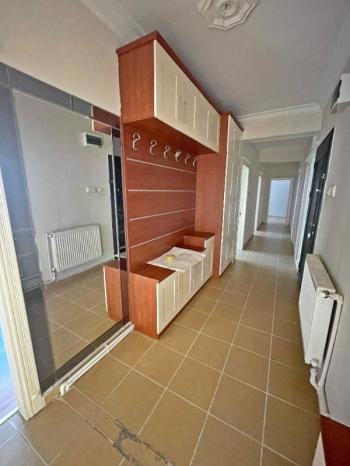 AFYON ÜÇOK EMLAKTAN MECİDİYE MAH KİRALIK 3+1 ARAKAT BAKIMLI TEMİZ DAİRE
