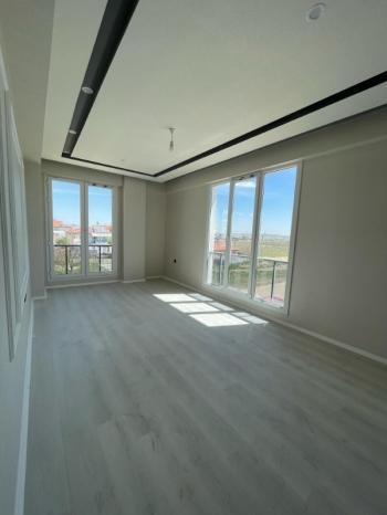 AFYON ÜÇOK EMLAKTAN KARŞIYAKA MAH SATILIK SIFIR LÜKS 2+1 DAİRE