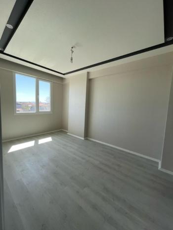 AFYON ÜÇOK EMLAKTAN KARŞIYAKA MAH SATILIK SIFIR LÜKS 2+1 DAİRE