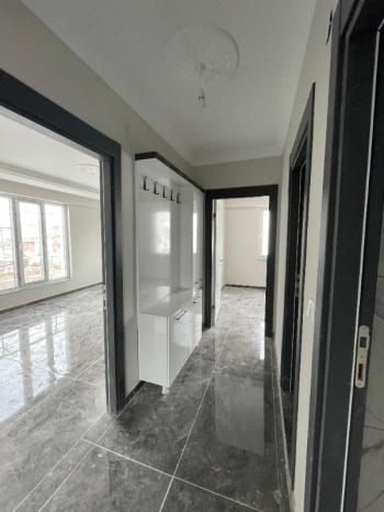 AFYON ÜÇOK EMLAKTAN MAREŞAL DE KİRALIK 2+1 ARAKAT SIFIR AYARINDA LÜX DAİRE