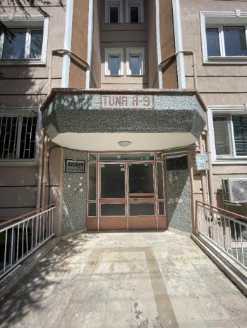 AFYON ÜÇOK EMLAKTAN İSTİKLAL MAH KİRALIK 3+1 ARAKAT DAİRE