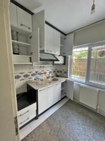 AFYON ÜÇOK EMLAKTAN CUMHURİYET  MAH DA KİRALIK 2+1 BAKIMLI DAİRE 