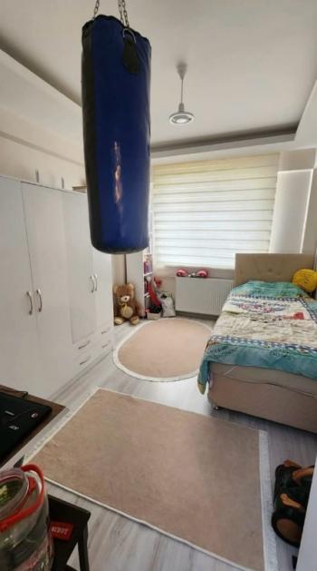 AFYON ÜÇOK EMLAKTAN MAREŞAL F ÇAKMAK MAH SATILIK 3+1 DAİRE TEMİZ SIFIR AYARINDA BAKIMLI DAİRE