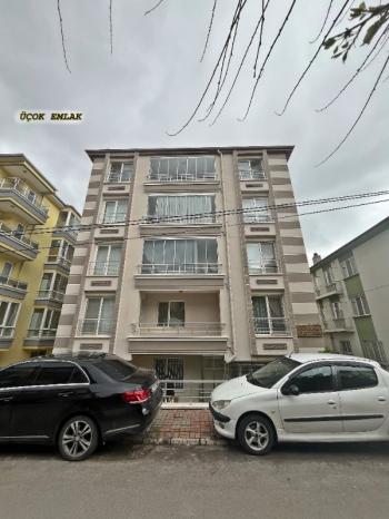 AFYON ÜÇOK EMLAKTAN İSTİKLAL MAH SATILIK 3+1 TEMİZ BAKIMLI DAİRE