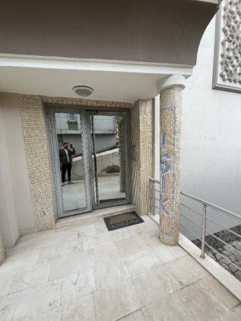AFYON ÜÇOK EMLAKTAN İSTİKLAL MAH SATILIK 3+1 TEMİZ BAKIMLI DAİRE