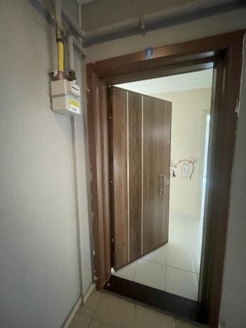 AFYON ÜÇOK EMLAKTAN GÜVENEVLER MAH KİRALIK 2+1 BAKIMLI GENİŞ DAİRE