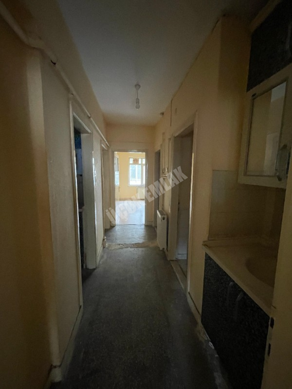 AFYON ÜÇOK EMLAKTAN CUMHURİYET MAH 3+1 DAİRE 