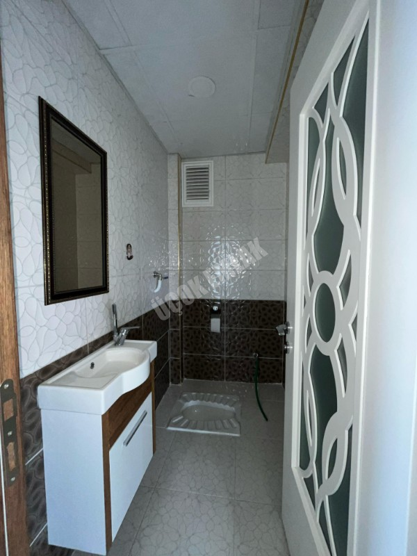 AFYON ÜÇOK EMLAKTAN ALİ İHSAN PAŞA MAH SATILIK LÜKS 3+1 DAİRE