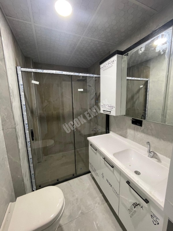AFYON ÜÇOK EMLAKTAN YARENLER MAH SATILK 3+1 SIFIR DAİRE 