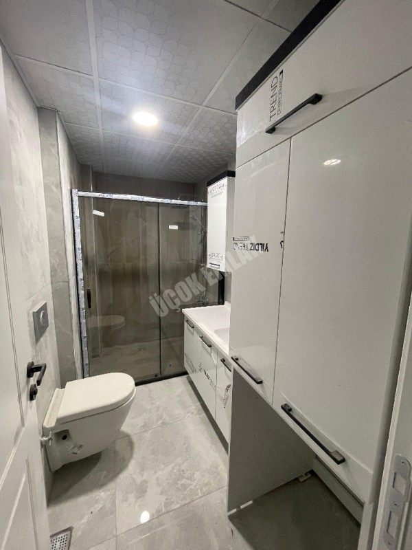 AFYON ÜÇOK EMLAKTAN YARENLER MAH SATILK 3+1 SIFIR DAİRE 