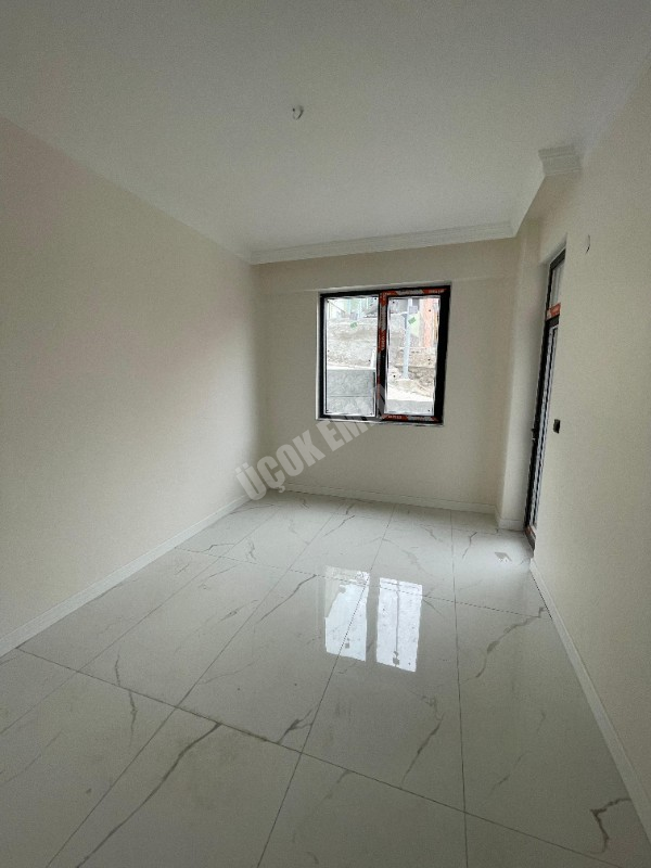 AFYON ÜÇOK EMLAKTAN YARENLER MAH SATILK 3+1 SIFIR DAİRE 