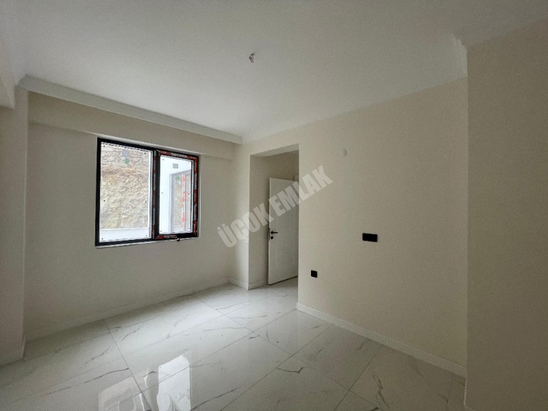 AFYON ÜÇOK EMLAKTAN YARENLER MAH SATILK 3+1 SIFIR DAİRE 