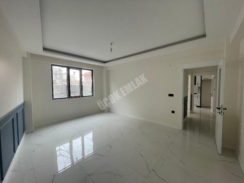 AFYON ÜÇOK EMLAKTAN YARENLER MAH SATILK 3+1 SIFIR DAİRE 