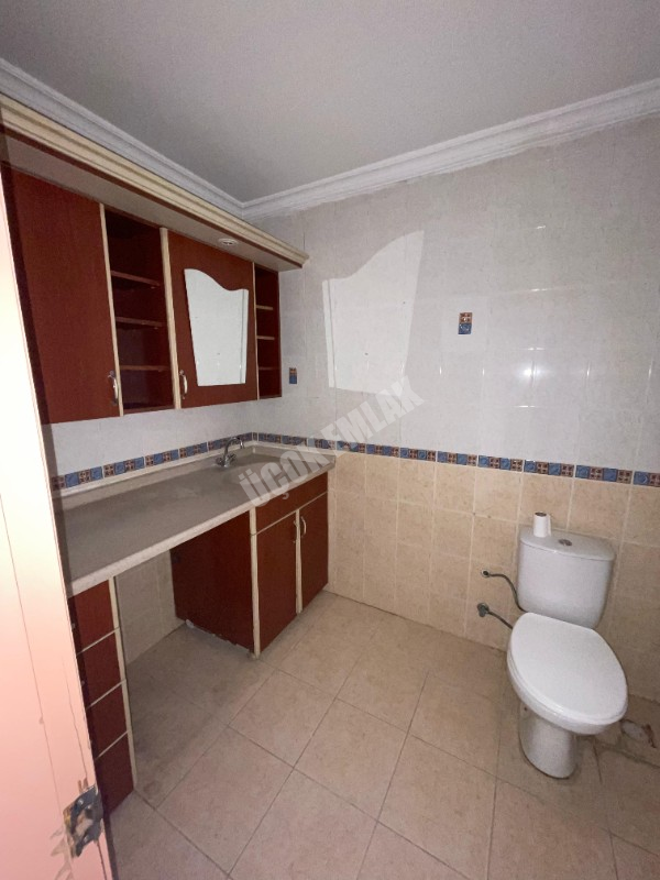 AFYON ÜÇOK EMLAKTAN ESENTEPE MAH KİRALIK 3+1 ARAKAT DAİRE 