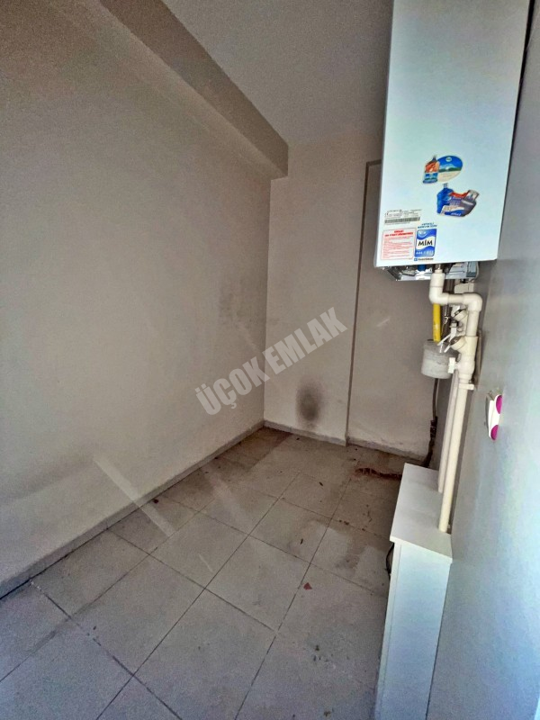 AFYON ÜÇOK EMLAKTAN FAKIPAŞA MAH KİRALIK DÜKKAN