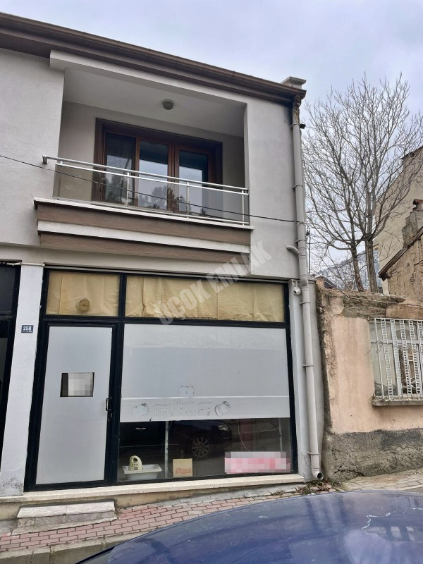 AFYON ÜÇOK EMLAKTAN FAKIPAŞA MAH KİRALIK DÜKKAN
