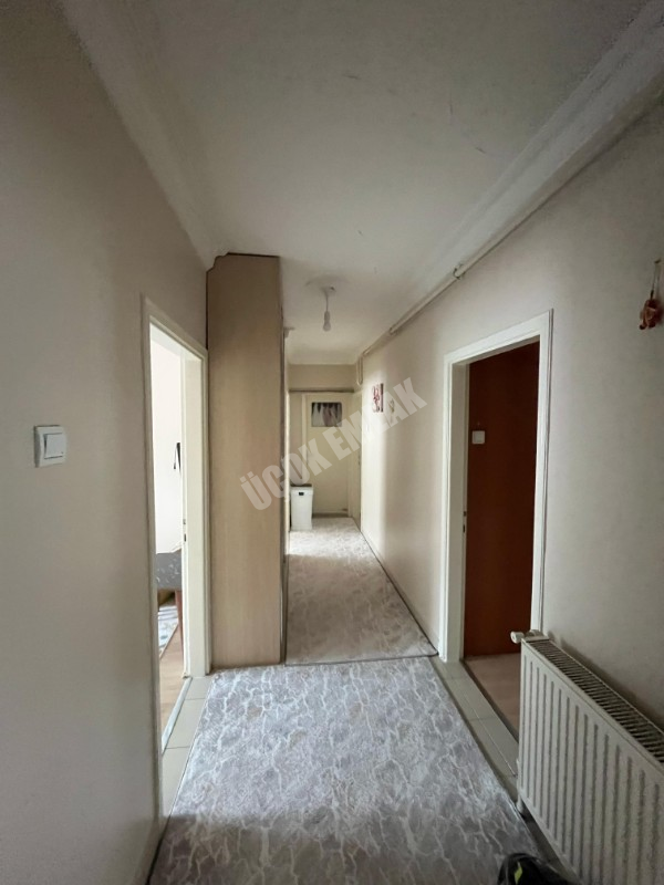 AFYON ÜÇOK EMLAKTAN CUMHURİYET  MAH DA SATILIK 3+1 DAİRE