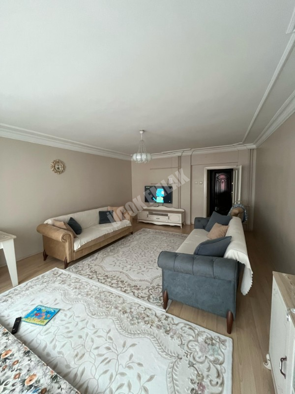 AFYON ÜÇOK EMLAKTAN CUMHURİYET  MAH DA SATILIK 3+1 DAİRE