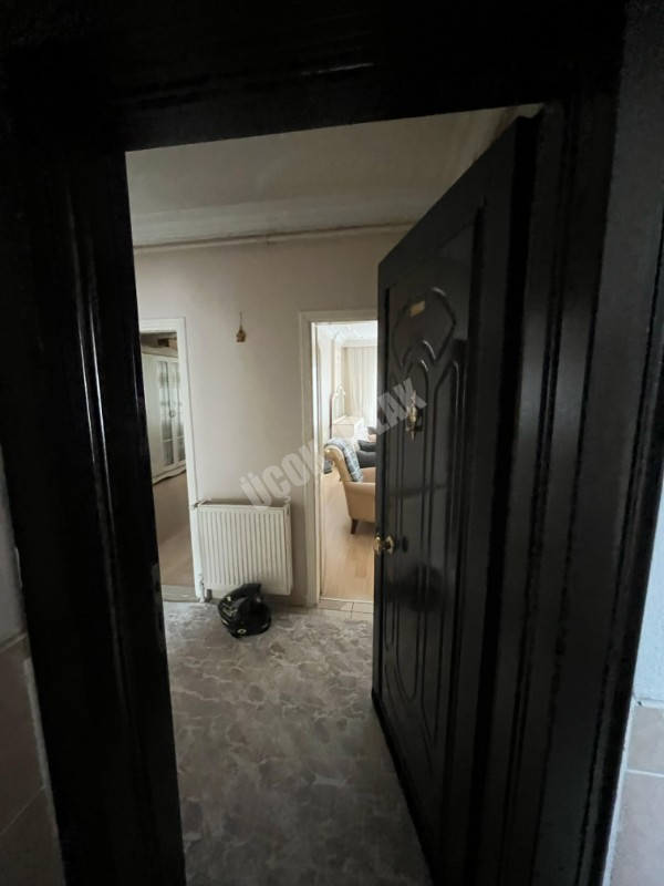 AFYON ÜÇOK EMLAKTAN CUMHURİYET  MAH DA SATILIK 3+1 DAİRE