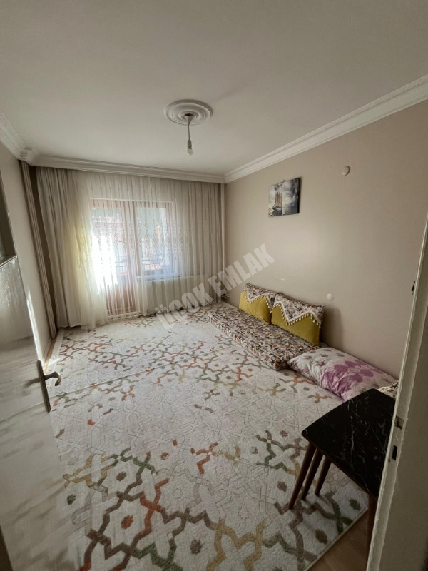 AFYON ÜÇOK EMLAKTAN CUMHURİYET  MAH DA SATILIK 3+1 DAİRE