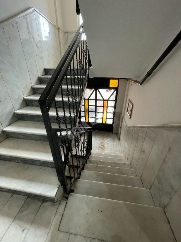 AFYON ÜÇOK EMLAKTAN HARBİŞ KOCATEPE MAH SATILIK TEMİZ BAKIMLI 3+1 DAİRE