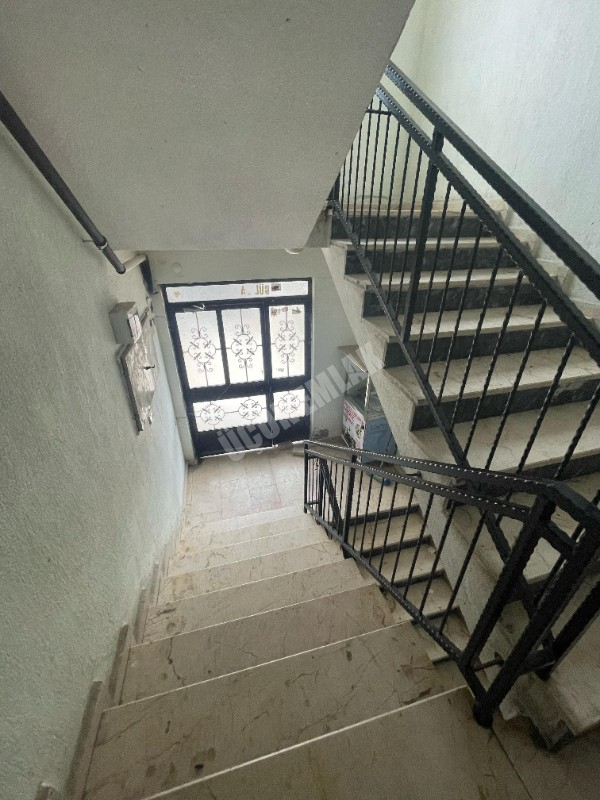 AFYON ÜÇOK EMLAKTAN ESENTEPE MAH SATILIK 2+1 KÖŞE KONUM DAİRE