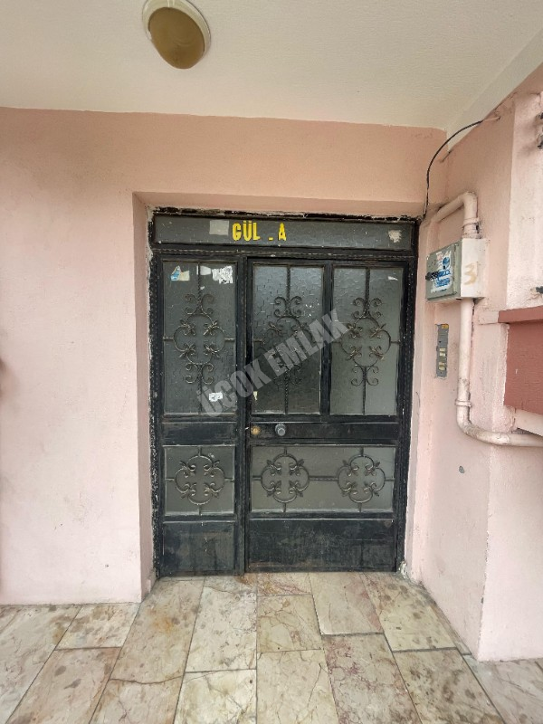 AFYON ÜÇOK EMLAKTAN ESENTEPE MAH SATILIK 2+1 KÖŞE KONUM DAİRE
