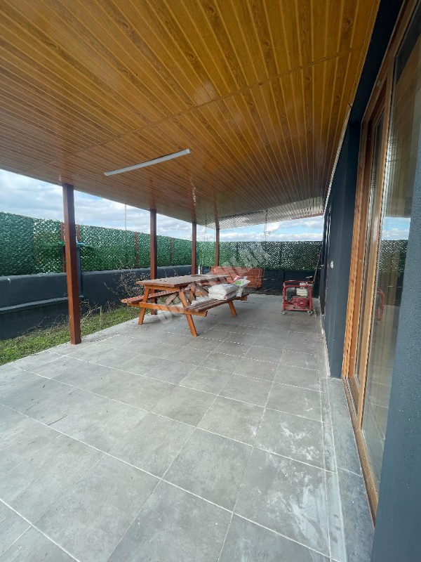 AFYON ÜÇOK EMLAKTAN SALAR KSB KONYAYOLU CİVARI 319M² ARSA İÇİNDE 1+1 HOBİ EVİ