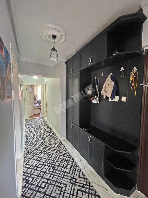 AFYON ÜÇOK EMLAKTAN MAREŞAL F ÇAKMAK MAH SATILIK KÖŞE 3+1 DAİRE