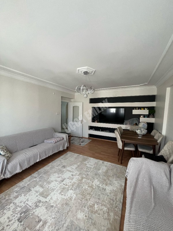 AFYON ÜÇOK EMLAKTAN FATİH MAHALLESİNDE SATILIK TEMİZ 3+1 DAİRE 