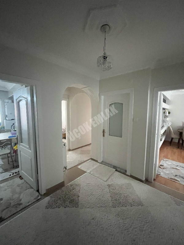 AFYON ÜÇOK EMLAKTAN FATİH MAHALLESİNDE SATILIK TEMİZ 3+1 DAİRE 