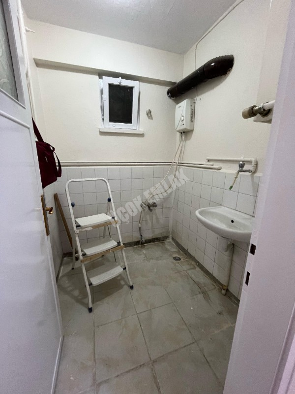 AFYON ÜÇOK EMLAKTAN DUMLUPINAR MAH KİRALIK 2+1 ARAKAT DAİRE