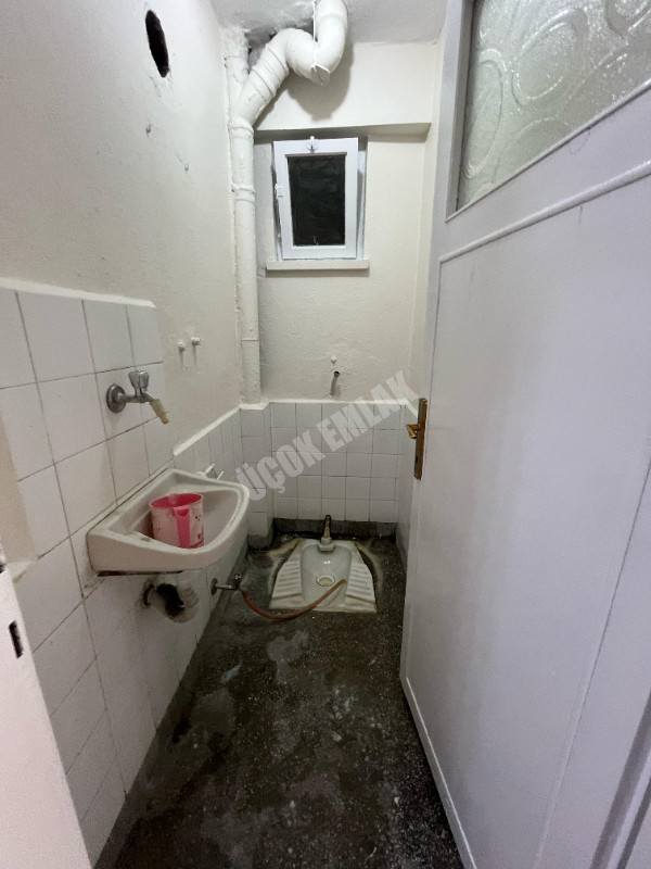 AFYON ÜÇOK EMLAKTAN DUMLUPINAR MAH KİRALIK 2+1 ARAKAT DAİRE