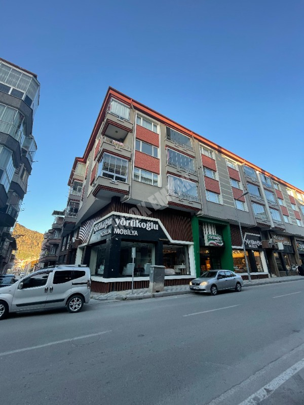 AFYON ÜÇOK EMLAKTAN MECİDİYE MAH KİRALIK 3+1 ARAKAT BAKIMLI TEMİZ DAİRE