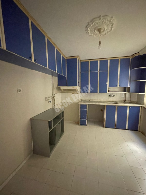 AFYON ÜÇOK EMLAKTAN KAYADİBİ MAH KİRALIK 3+1  DAİRE