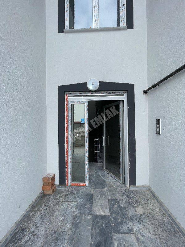 AFYON ÜÇOK EMLAKTAN MAREŞAL DE KİRALIK 2+1 ARAKAT SIFIR AYARINDA LÜX DAİRE