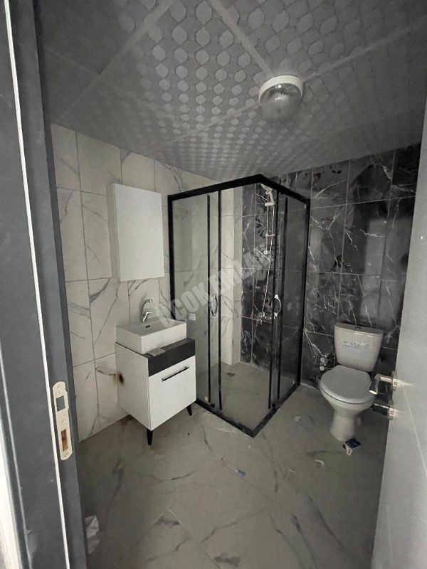 AFYON ÜÇOK EMLAKTAN MAREŞAL DE KİRALIK 2+1 ARAKAT SIFIR AYARINDA LÜX DAİRE