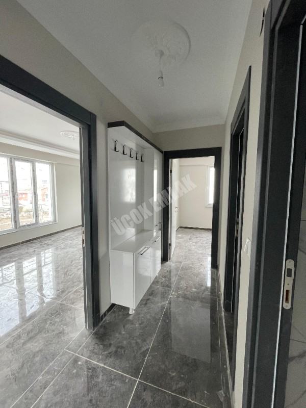 AFYON ÜÇOK EMLAKTAN MAREŞAL DE KİRALIK 2+1 ARAKAT SIFIR AYARINDA LÜX DAİRE