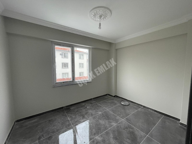 AFYON ÜÇOK EMLAKTAN MAREŞAL DE KİRALIK 2+1 ARAKAT SIFIR AYARINDA LÜX DAİRE