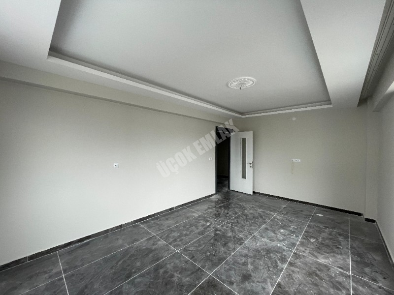 AFYON ÜÇOK EMLAKTAN MAREŞAL DE KİRALIK 2+1 ARAKAT SIFIR AYARINDA LÜX DAİRE