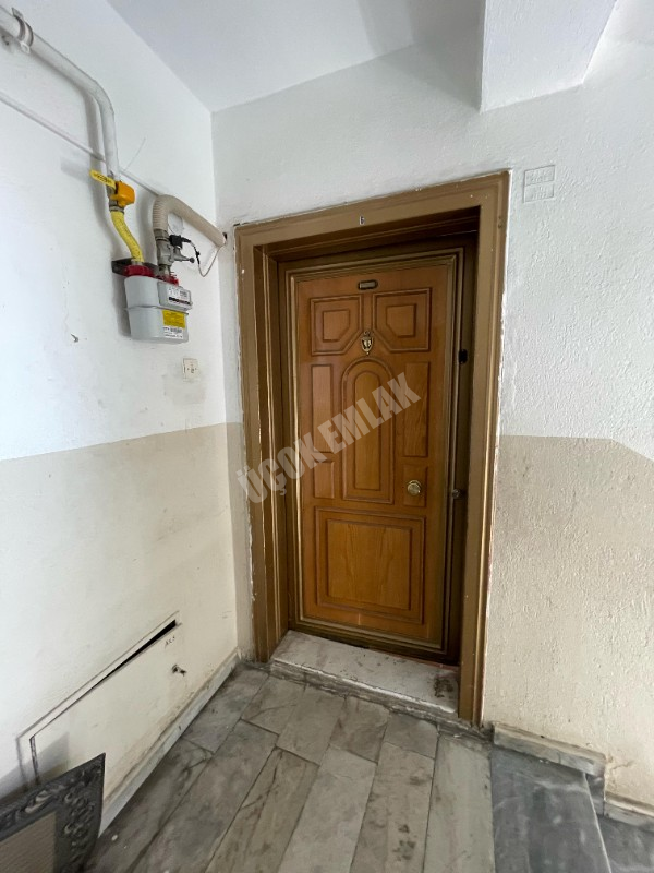 AFYON ÜÇOK EMLAKTAN İSTİKLAL MAH KİRALIK 3+1 ARAKAT DAİRE