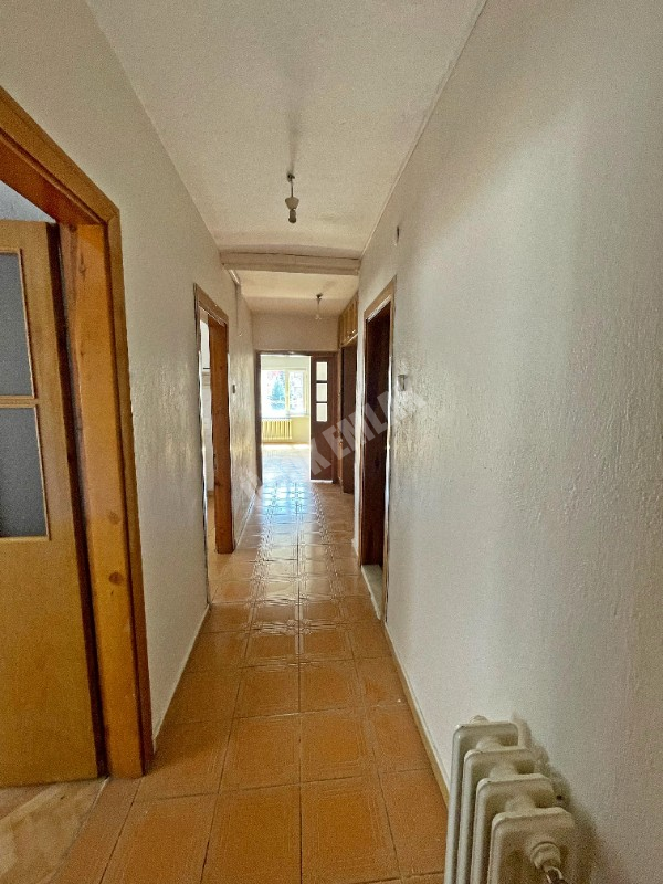 AFYON ÜÇOK EMLAKTAN İSTİKLAL MAH KİRALIK 3+1 ARAKAT DAİRE