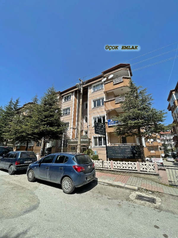 AFYON ÜÇOK EMLAKTAN İSTİKLAL MAH KİRALIK 3+1 ARAKAT DAİRE